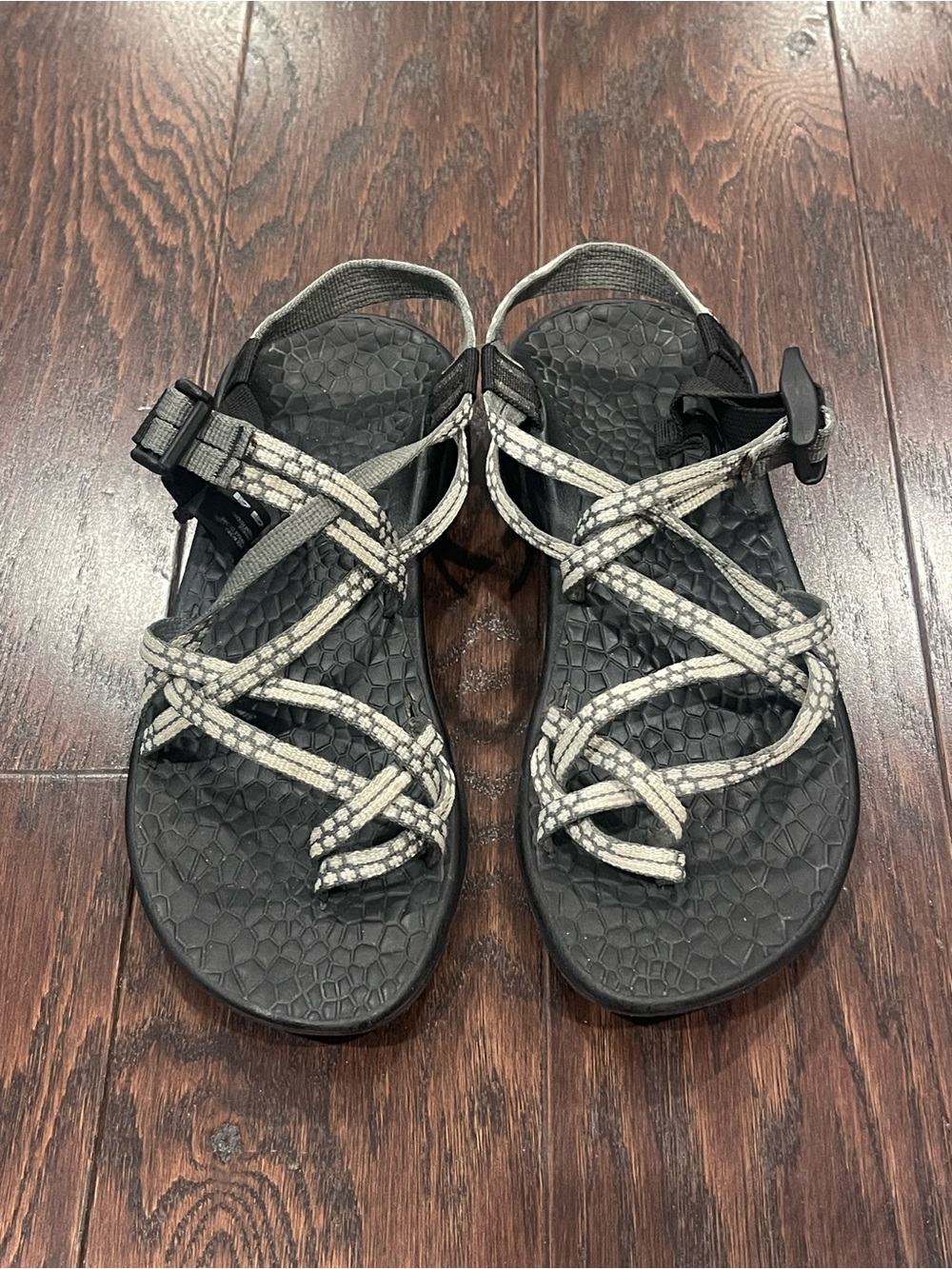 Chaco Woman ZX/2 Yampa Sandal Light Beam Gray Toe Loop  Size 8 Water Hiking